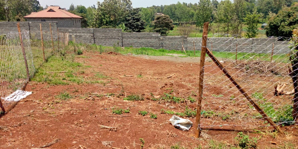 50 by 100 plot for sale in Kiambu Kabete.