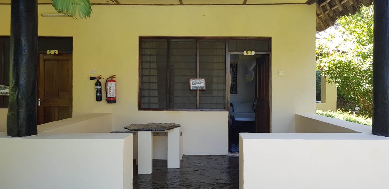 2 Acre for sale with Hotel in Kilifi North