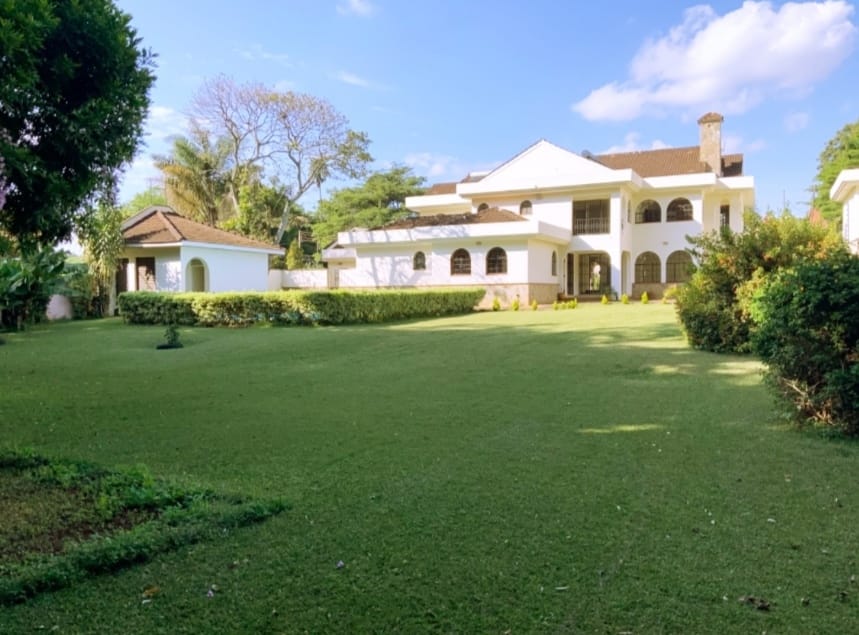 5 bedroom House for sale in Runda. all ensuite Mansion