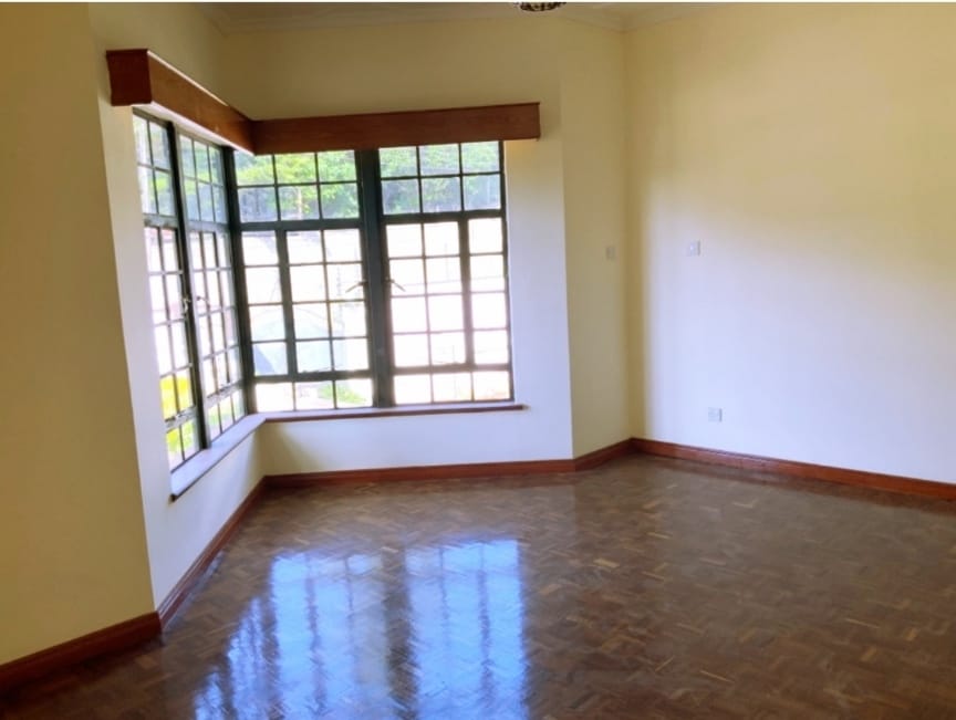 5 bedroom House for sale in Runda. all ensuite Mansion