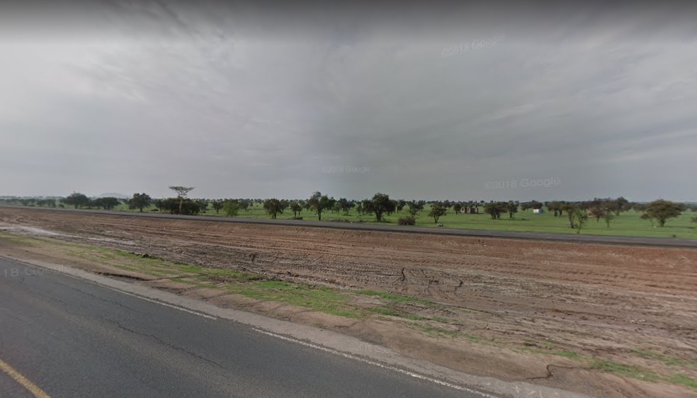 200 Acres for sale along Mombasa road.Kinanie area