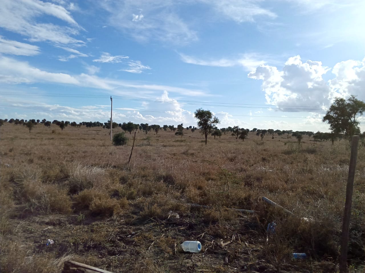 200 Acres for sale along Mombasa road.Kinanie area