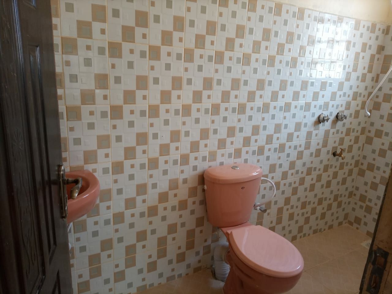KIKUYU 3BR LUXURIOUS OWN COMPOUND SPACIOUS HOUSE ON QUICK SALE