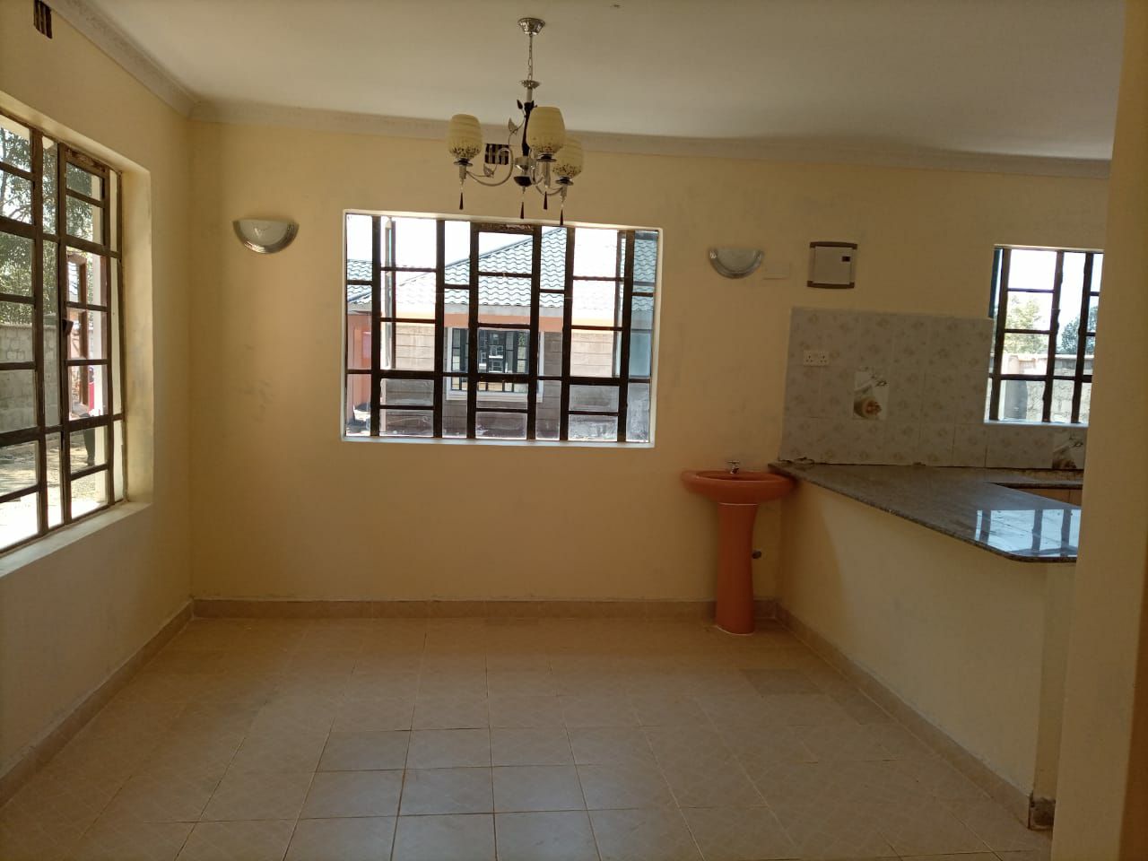 KIKUYU 3BR LUXURIOUS OWN COMPOUND SPACIOUS HOUSE ON QUICK SALE
