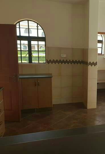 MUTHAIGA NORTH ESTATE NAIROBI 4BR HOUSE ON QUICK SALE