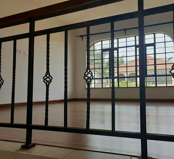 MUTHAIGA NORTH ESTATE NAIROBI 4BR HOUSE ON QUICK SALE