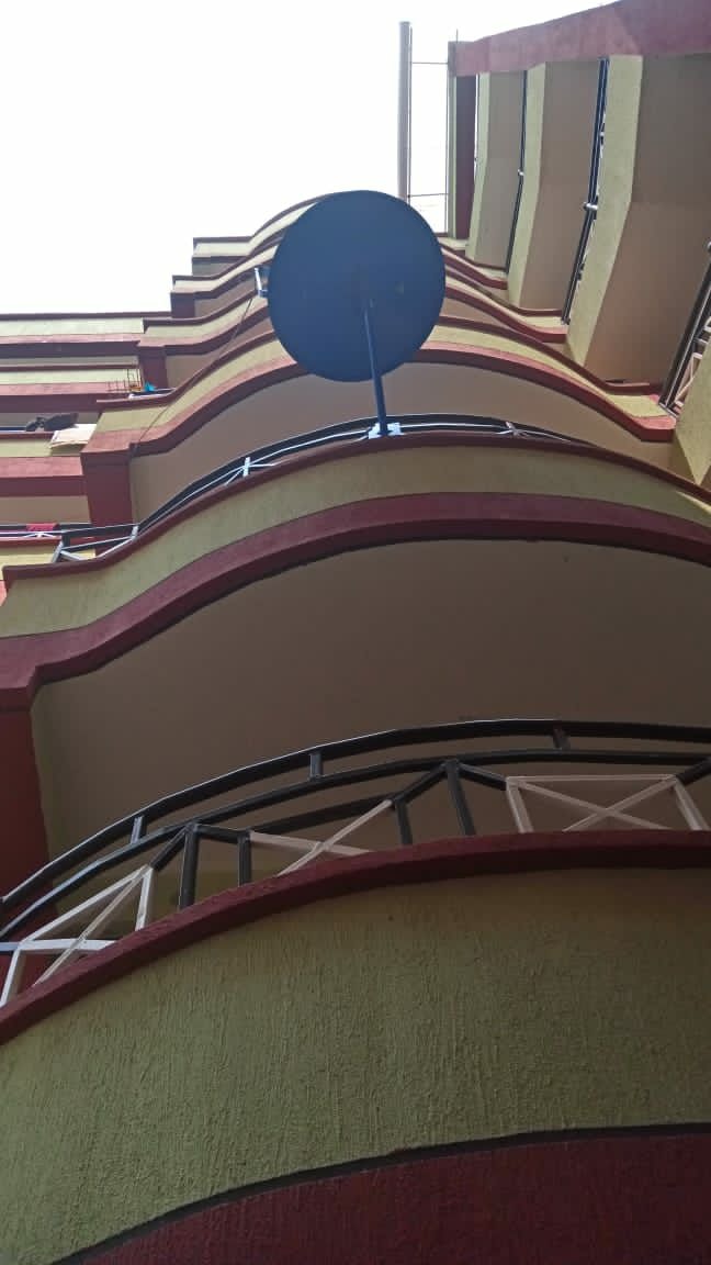 DONHOLM NAIROBI NEW MODERN APARTMENT FLAT ON QUICK SALE