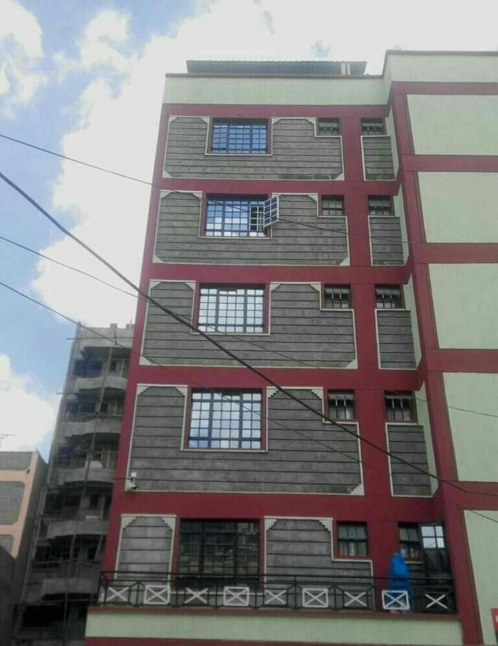 DONHOLM NAIROBI NEW MODERN APARTMENT FLAT ON QUICK SALE