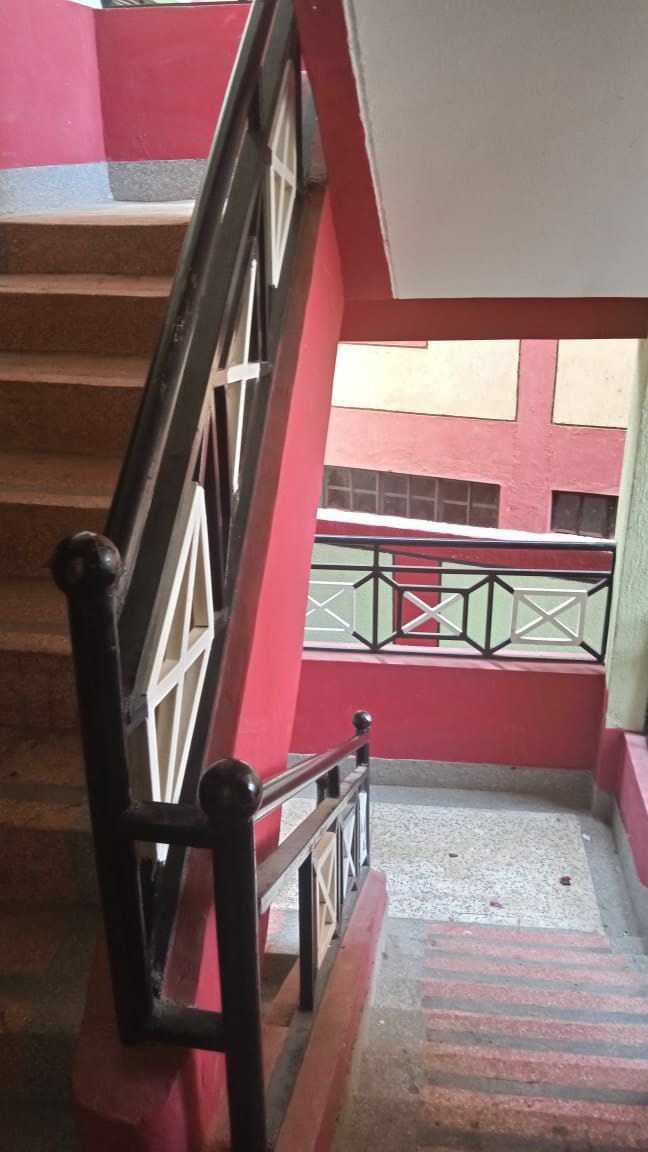 DONHOLM NAIROBI NEW MODERN APARTMENT FLAT ON QUICK SALE