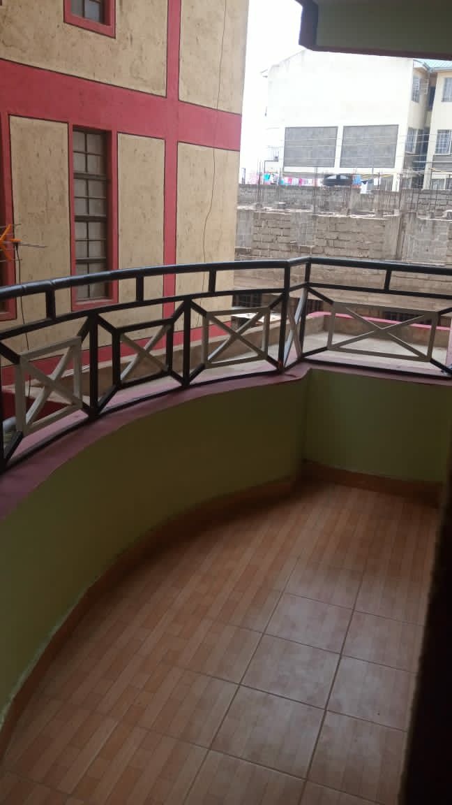 DONHOLM NAIROBI NEW MODERN APARTMENT FLAT ON QUICK SALE