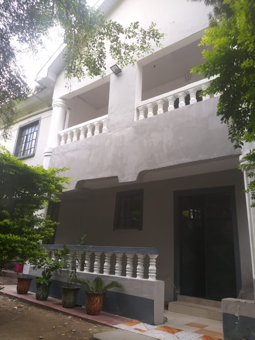 5 bedroom house for sale