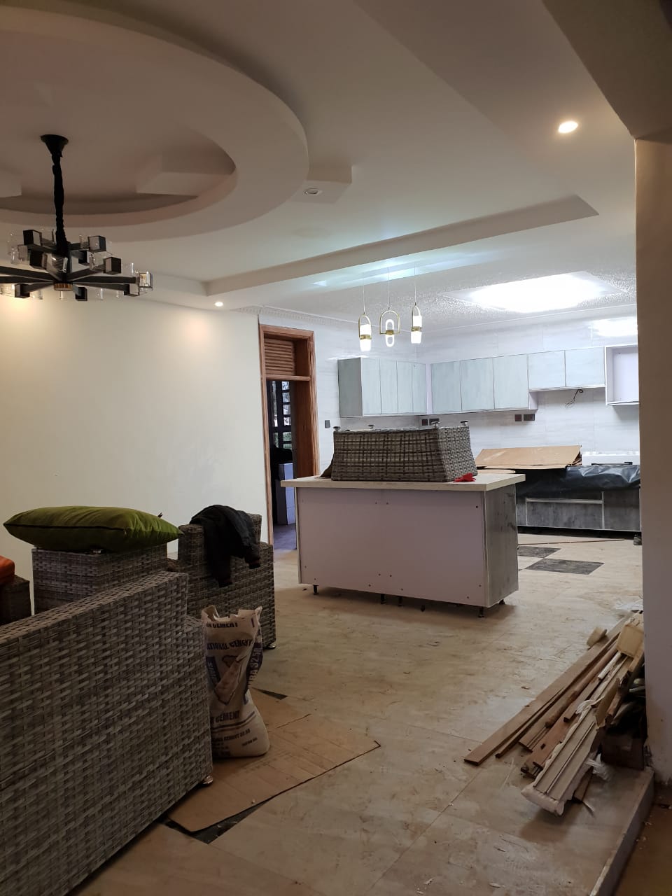 5 BEDROOMS NEW MANSIONATTE AT DAYKIO BUSTANI RUIRU
