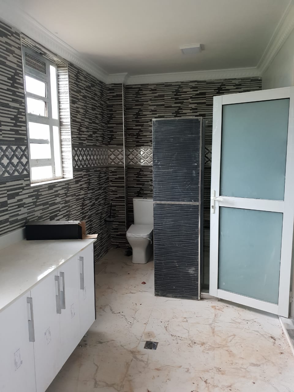 5 BEDROOMS NEW MANSIONATTE AT DAYKIO BUSTANI RUIRU