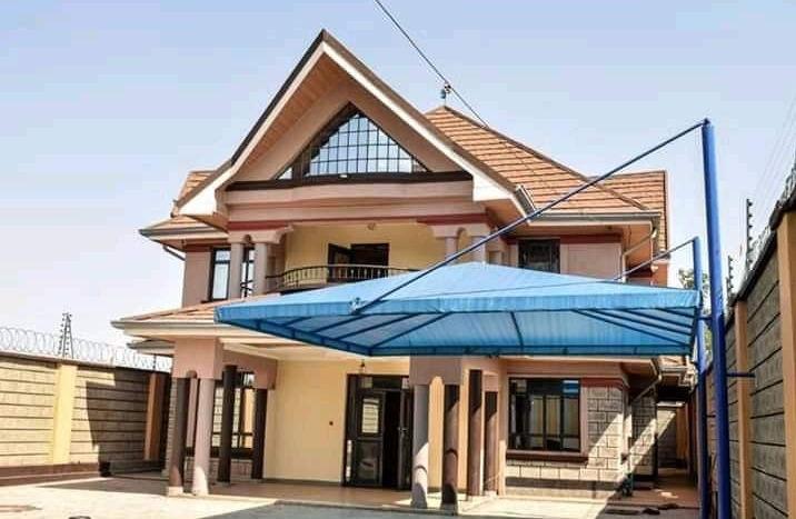 4 bedroom mansion  .at ruiru