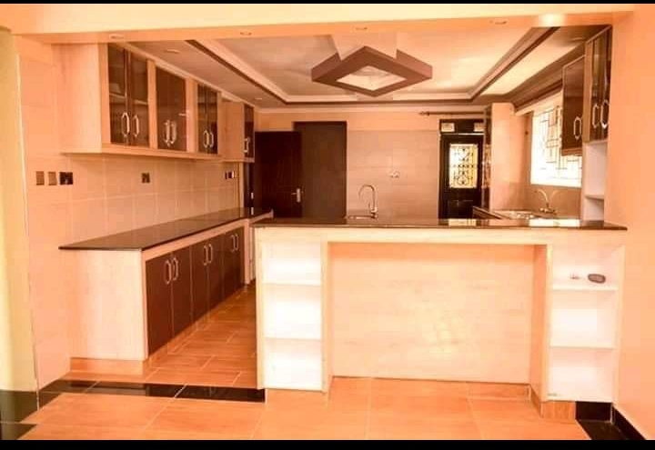 4 bedroom mansion  .at ruiru