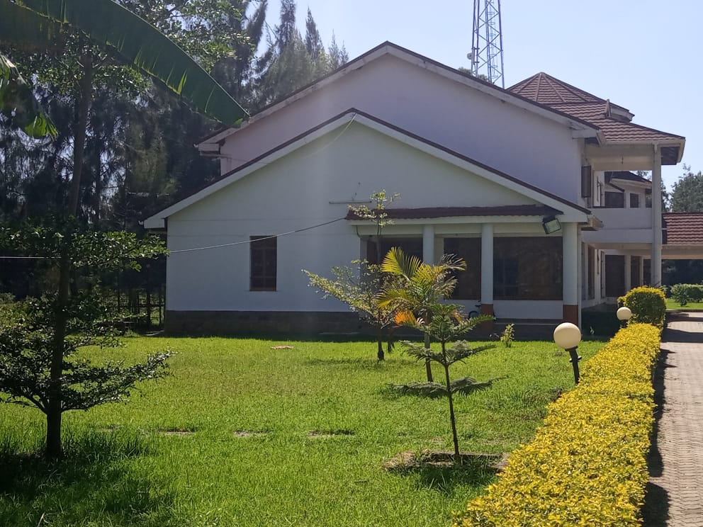 7 bedroom house at karen