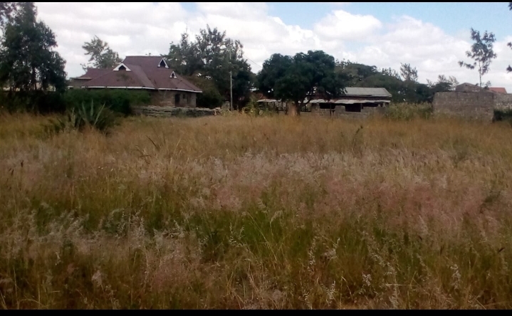 Plot for sale at gatuanyaga