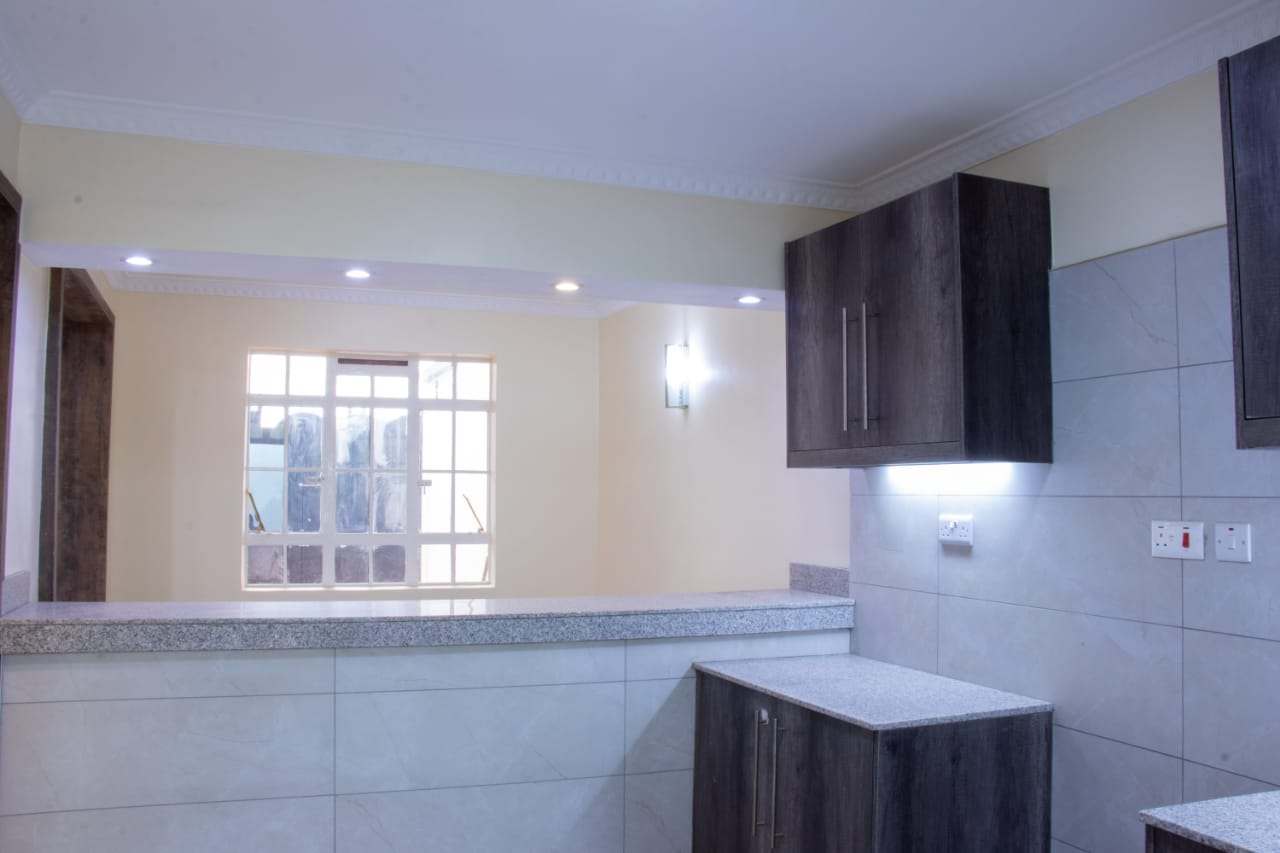 4 BEDROOM House for sale at Donholm. 