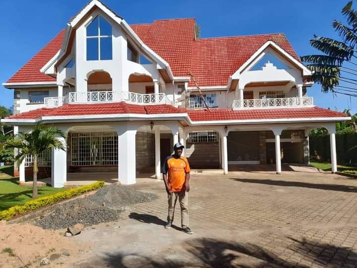 5 bedroom in runda