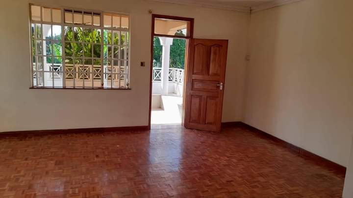 5 bedroom in runda