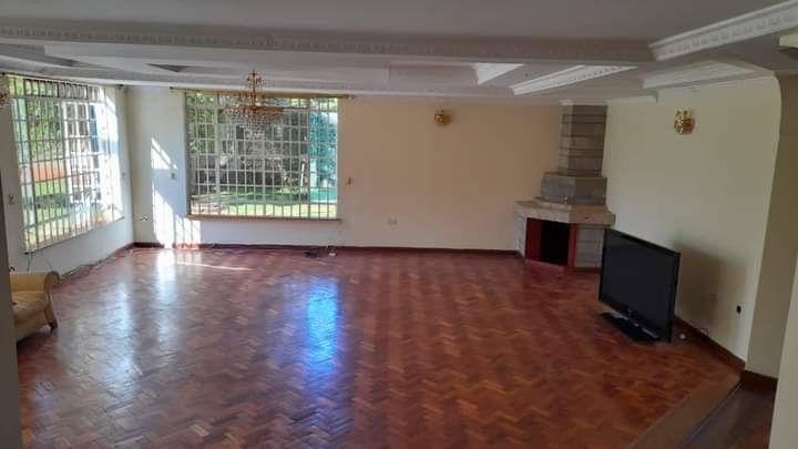 5 bedroom in runda