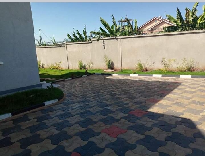 3 bedroom house for rent at thika