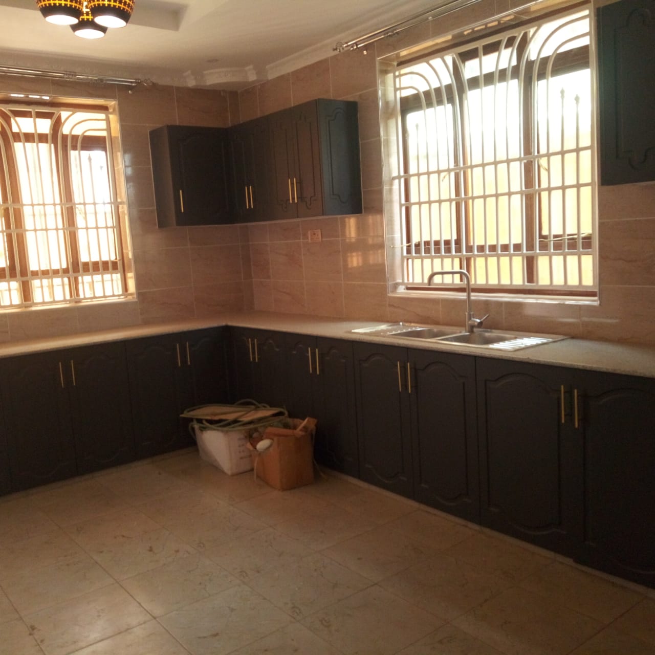 5 bedrooms all Ensuite with servant quarter for sale in Ruiru Membly estate