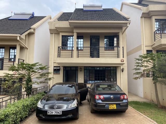 3 bedrooms and semi Detached Dsq for Sale in Kiambu road along the Northern bypass