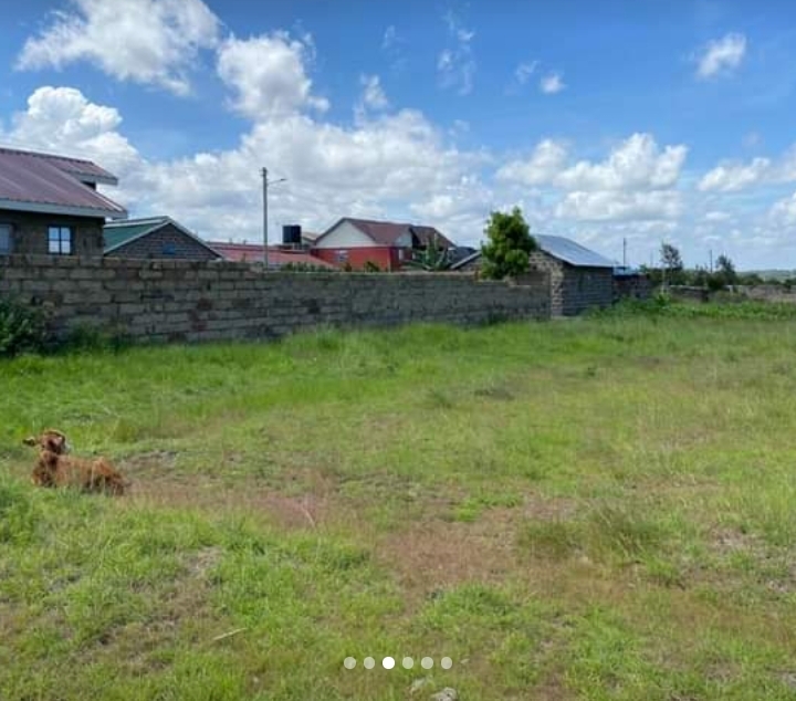 40*80 for sale at gatuanyaga .