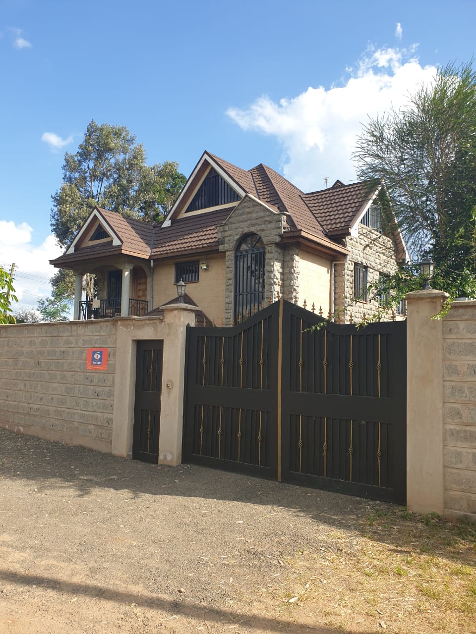 6 Bedroom house for sale in Karen, Kareraponi drive