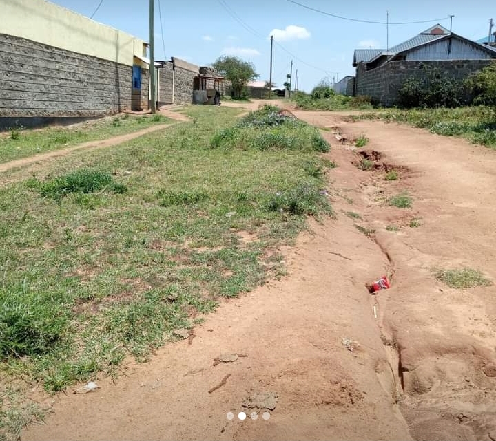 50 by 100 plot at kajiado town.