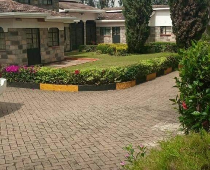 6 bed room at langata rongai