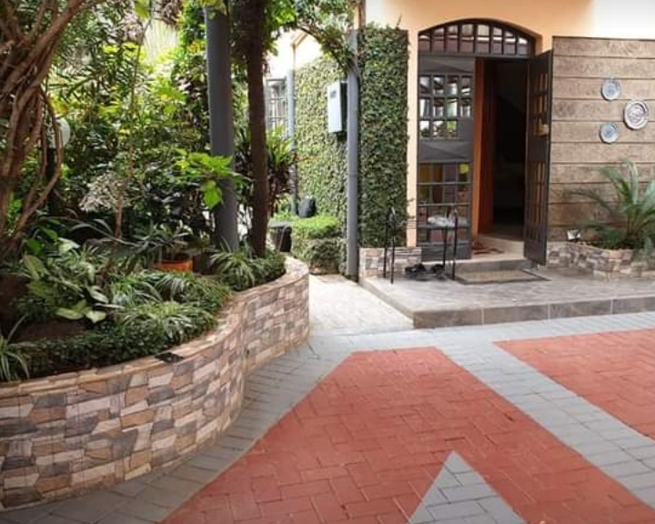 4 bedroom house for sale at south b
