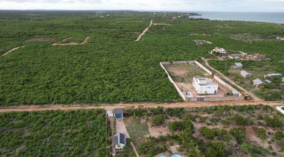 MAYUNGU OCEAN VIEW GARDENS