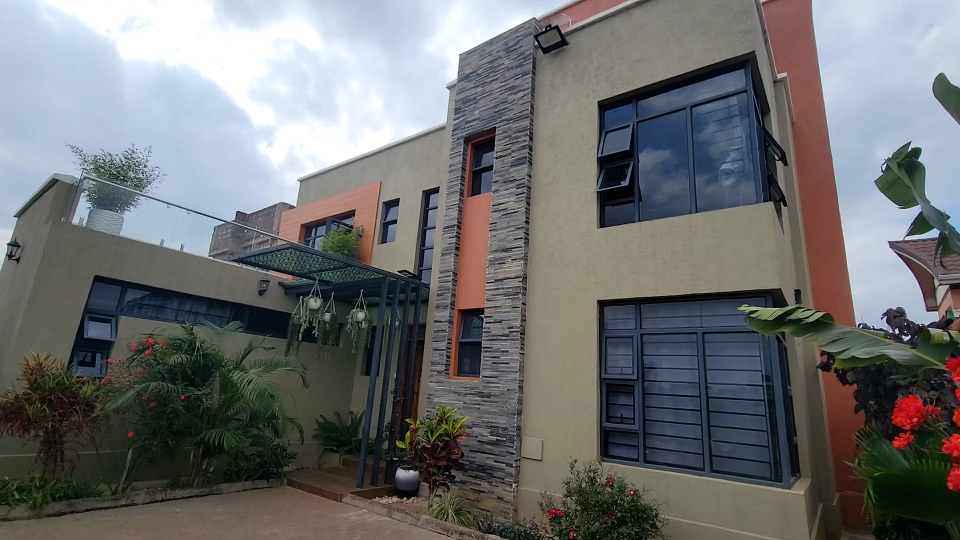 State of the Art Maisonette