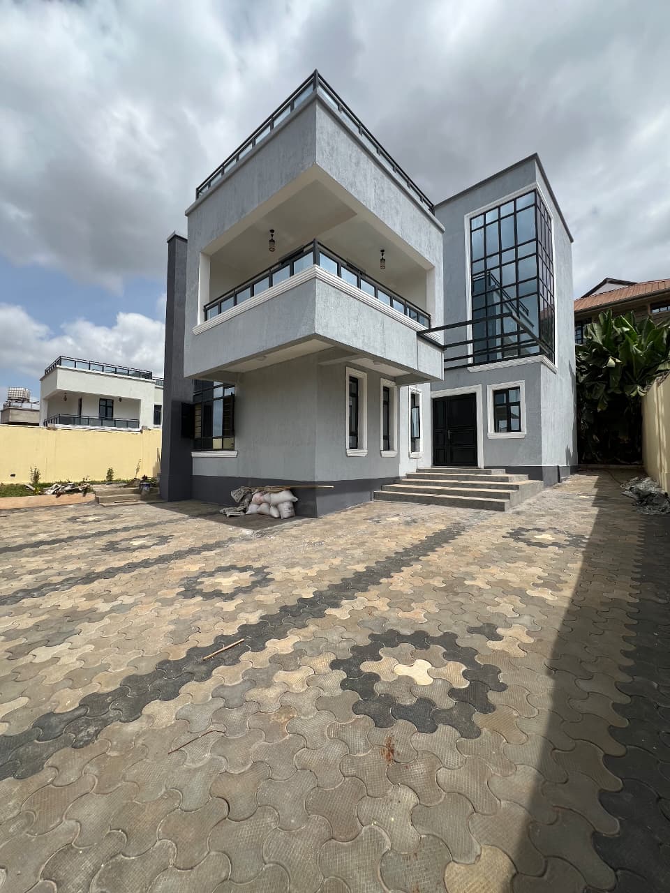 4 Bedroom Flat Roof Maisonettes in Kenyatta Road | KSh 20M
