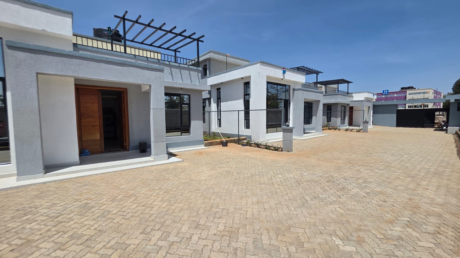 Exclusive 4 bedroom Maisonettes For Sale in Ruiru | 16M