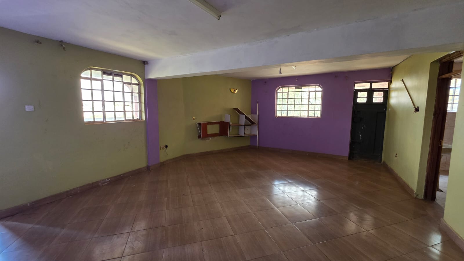 7 Bedroom Mansionatte in Ruiru | ½ acre | Commercial & Residential Use