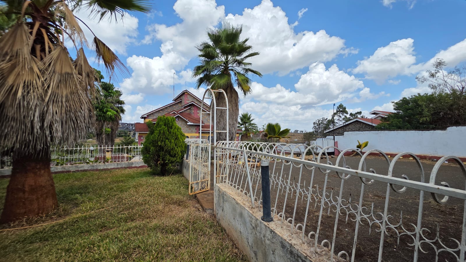 7 Bedroom Mansionatte in Ruiru | ½ acre | Commercial & Residential Use